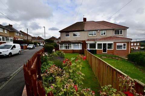 3 bedroom semi-detached house to rent, Three Bedroom Semi-detached House to Rent on Benwell Grange Avenue, Newcastle Upon Tyne