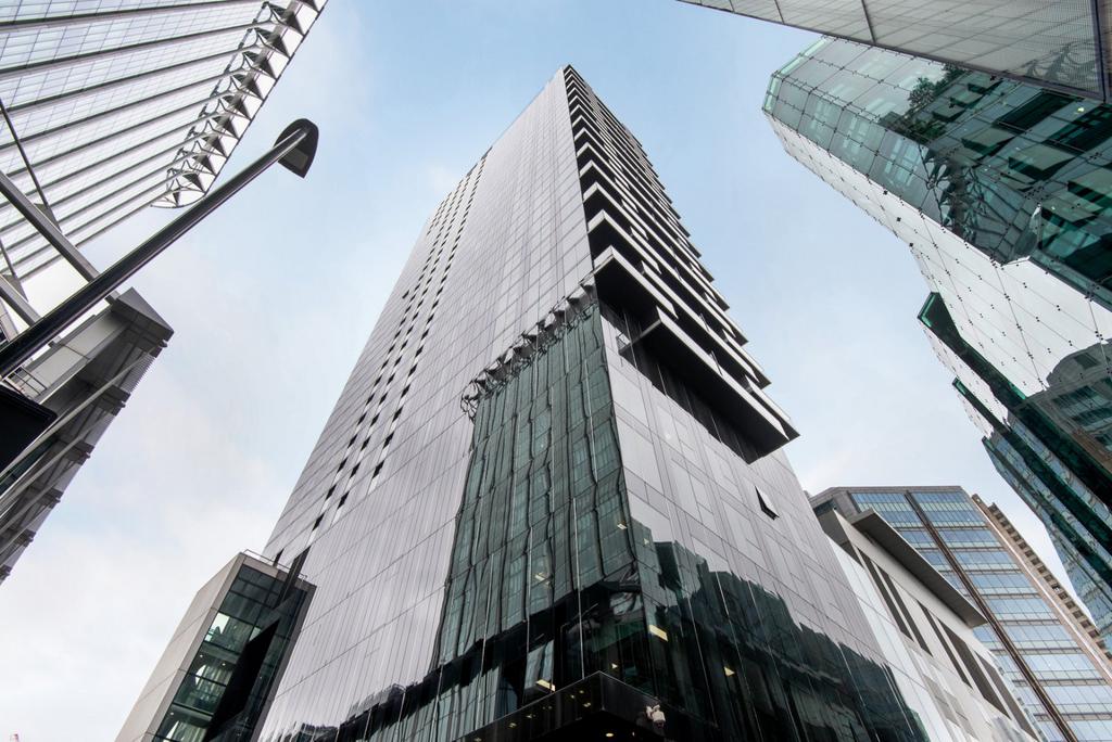 Apartment in London, City of London - More