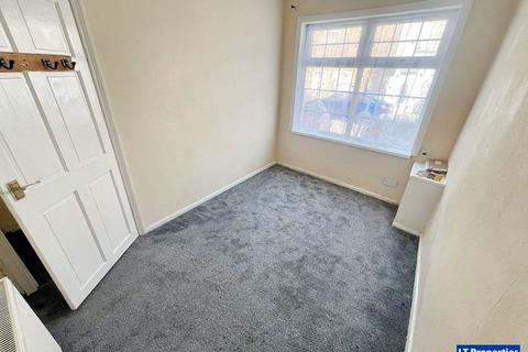 3 bedroom terraced house to rent, Luton LU3