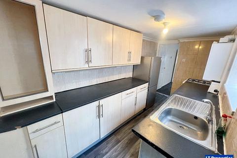 3 bedroom terraced house to rent, Luton LU3