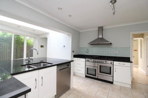 4 bedroom semi-detached house for sale - Lower Luton Road, Wheathampstead, St Albans, AL4