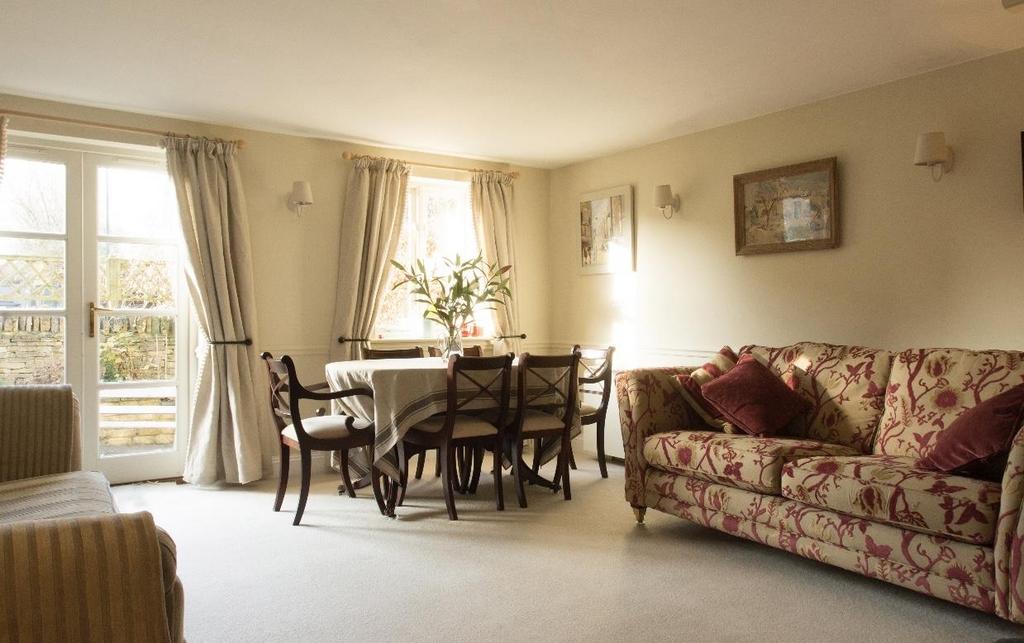 Sitting Dining Room.jpeg