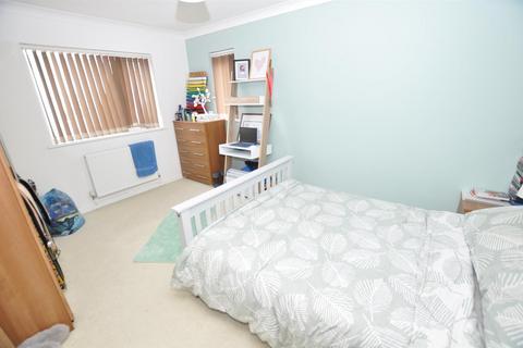 28 Cae Gwyrdd, St Clears, Carmarthen, SA33 4BE