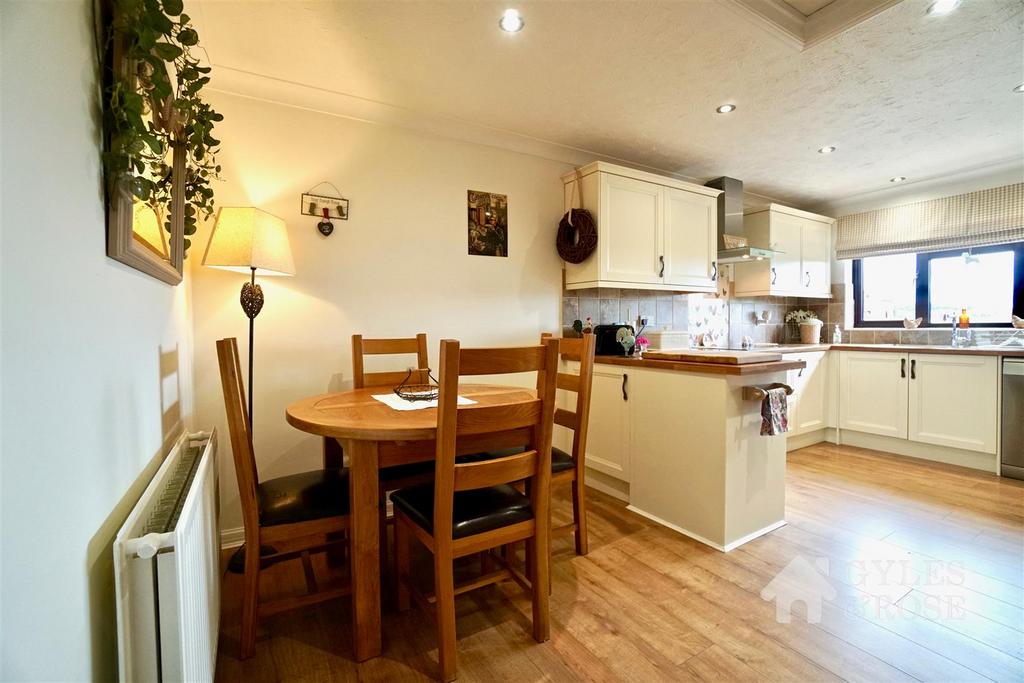 Great Bromley 3 bed detached bungalow for sale £340,000