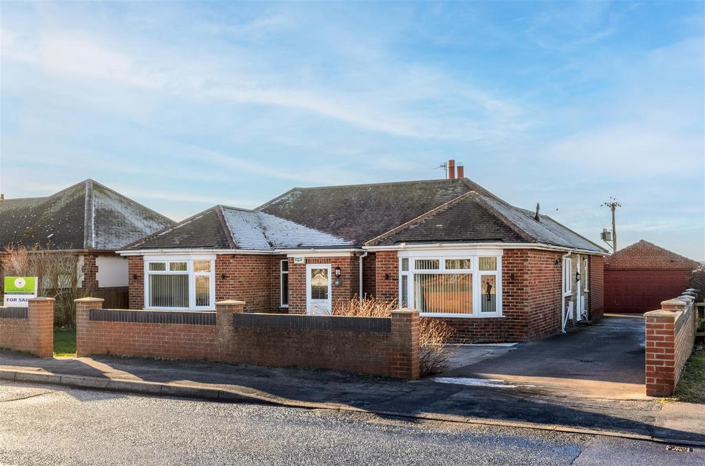 Hollym Road, WITHERNSEA 3 bed detached bungalow for sale £320,000