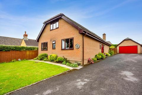 Hogs End College Road, Durrington, Salisbury, SP4 8HP