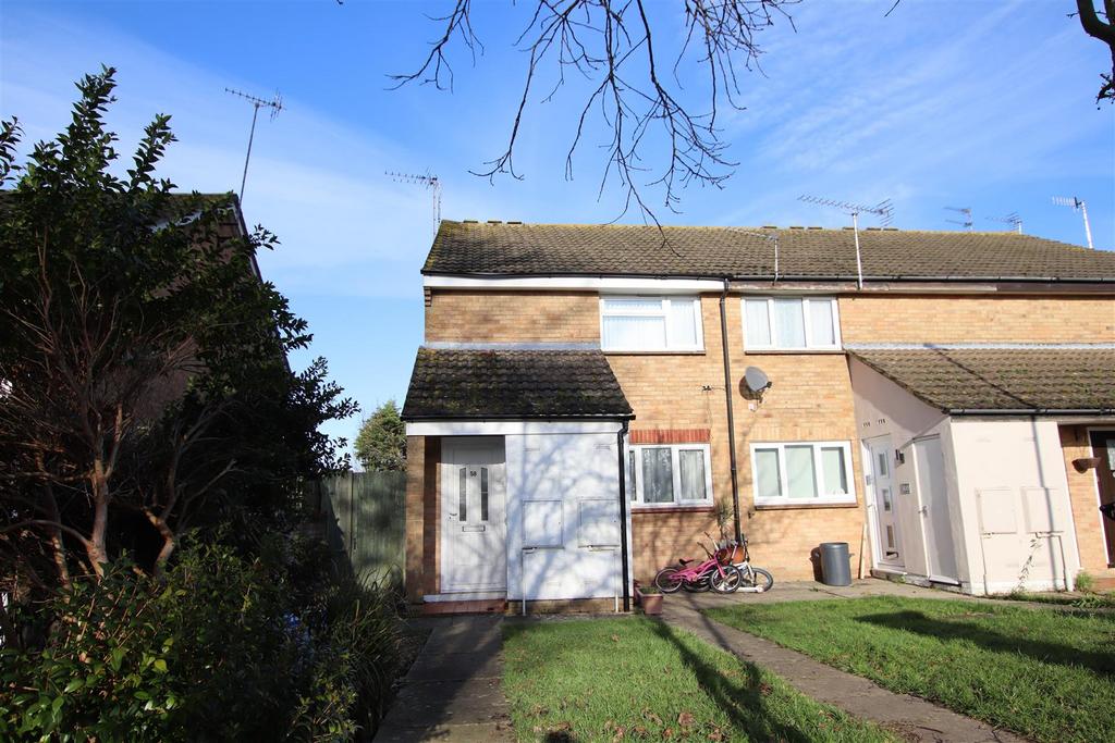 Osprey Gardens, North Bersted 1 bed apartment £850 pcm (£196 pw)