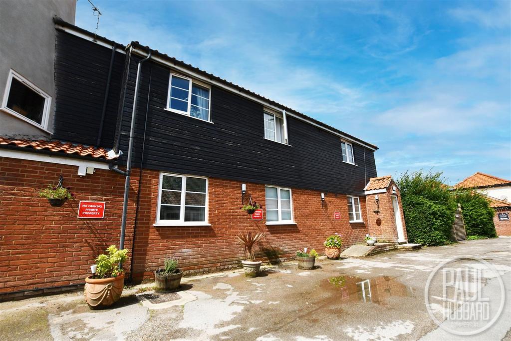 Norwich Road, Dereham, Norfolk 6 bed semidetached house for sale £