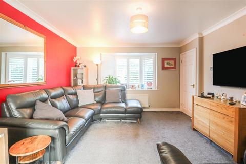 19 Chamberlain Close, Church Langley, Harlow, CM17 9QP
