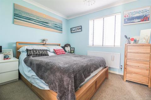 19 Chamberlain Close, Church Langley, Harlow, CM17 9QP