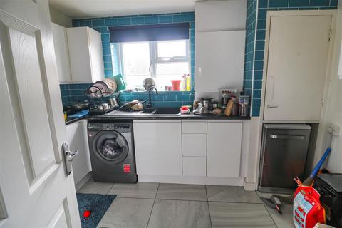 2 bedroom flat for sale, The Dashes, Harlow