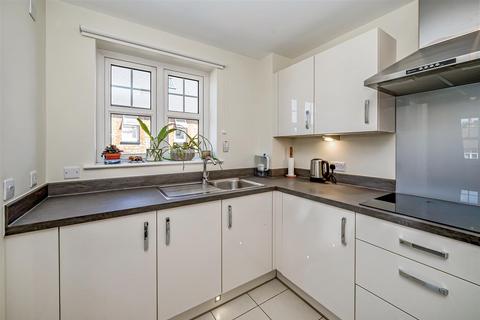 2 bedroom apartment for sale, Swift House, St. Lukes Road, Maidenhead, Berkshire