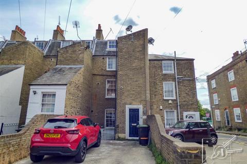 2 bedroom flat for sale - Milton Place, Gravesend