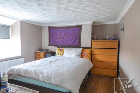 16b Milton Place, Gravesend, DA12 2BT