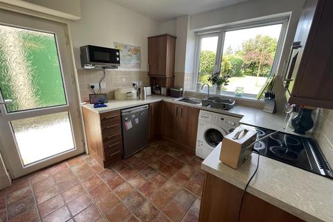 5 Heol Elizabeth, Burry Port, SA16 0PA