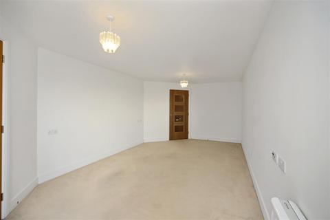 1 bedroom apartment for sale, Wilton Court, Southbank Road, Kenilworth, Warwickshire, CV8 1RX