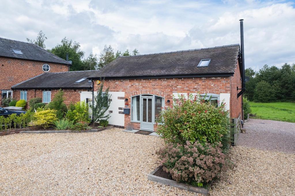 An immaculately presented linkdetached cottage fully renovated to