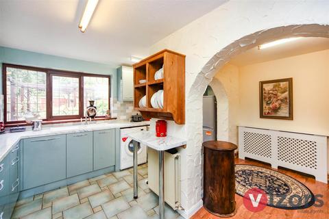 5 Cosford Close, Redditch, B98 0BH