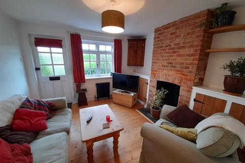 2 bedroom end of terrace house for sale, Church Road, Aldingbourne