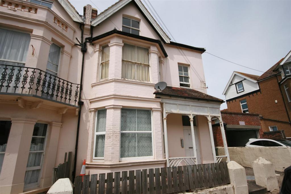 Wilton Road, Bexhill on Sea 1 bed flat for sale £75,000