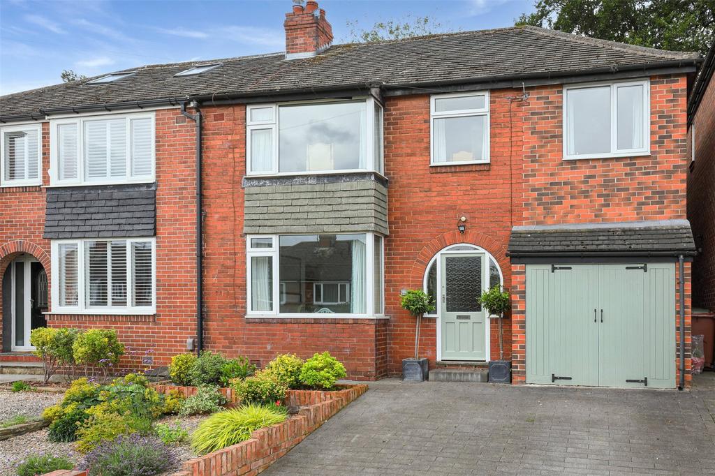 Stannard Well Drive, Horbury... 3 bed semidetached house for sale £