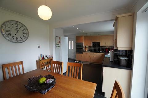 2 Ash Drive, Gilberdyke, Brough, HU15 2FD