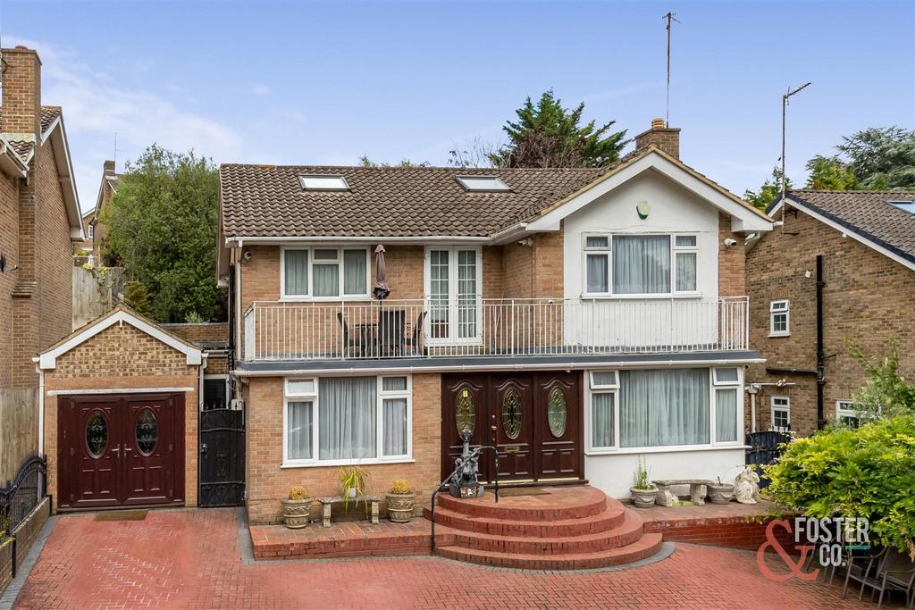 Woodland Drive, Hove 5 bed detached house £1,200,000