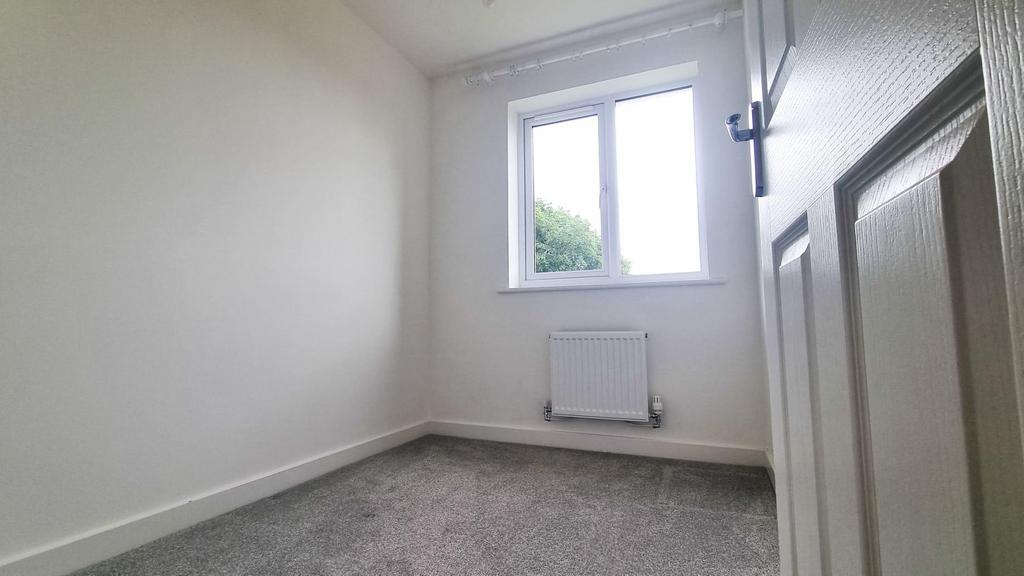 11 Tasker Way - Bedroom 1 - 2.jpeg