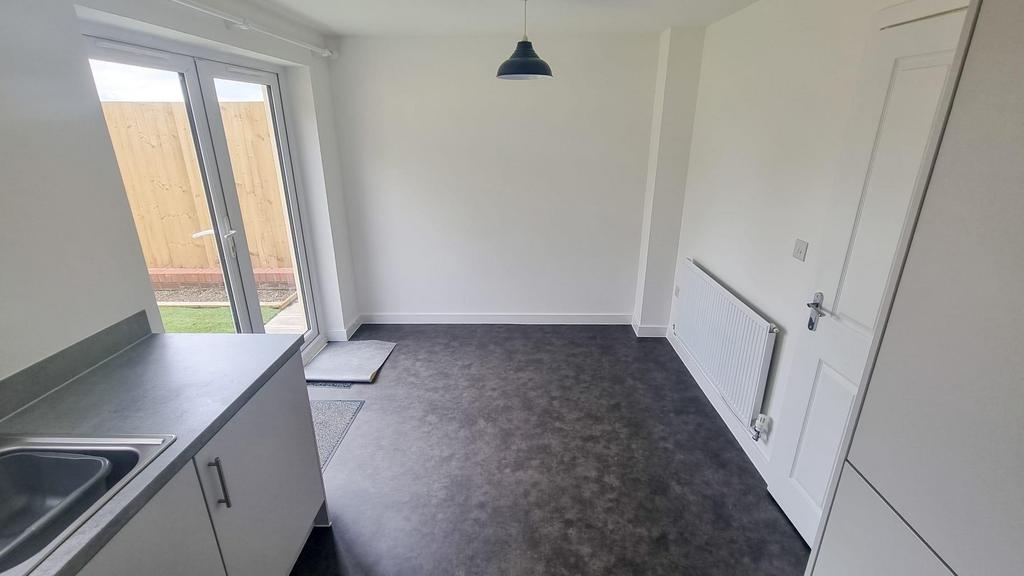11 Tasker Way - Kitchen 5.jpeg