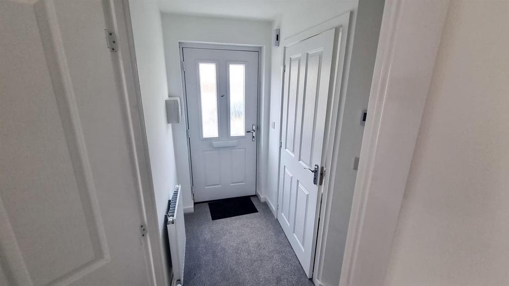 11 Tasker Way - Hallway 2.jpeg