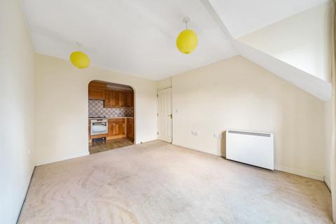 2 bedroom flat for sale, Hiltingbury Road, Chandler's Ford, Eastleigh