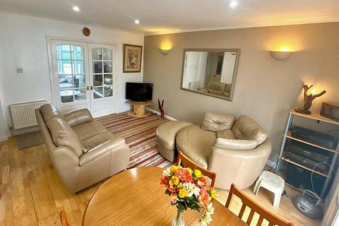 74 Stoke Green, Coventry, CV3 1FP