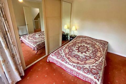 74 Stoke Green, Coventry, CV3 1FP