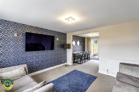 25 All Hallowes Drive, Tickhill, Doncaster, DN11 9PP