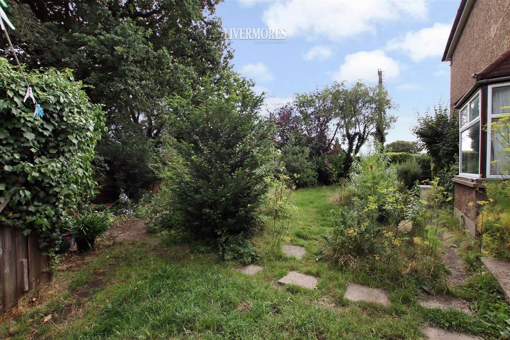 Tredegar Road, Wilmington, Kent 2 bed semidetached house for sale £