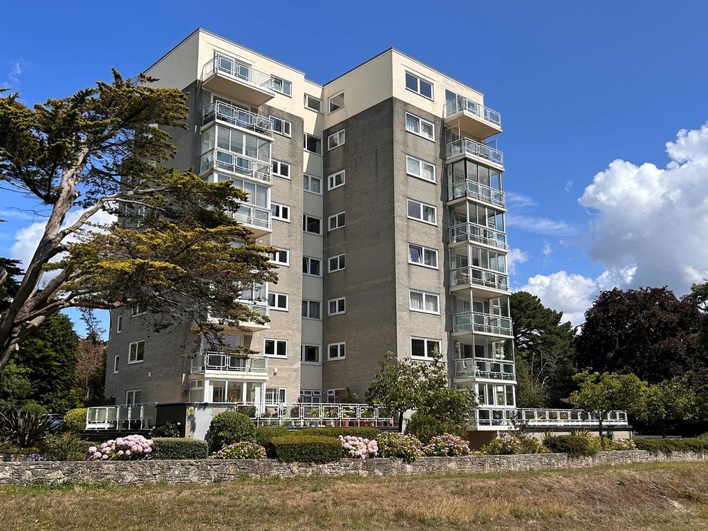 1 Chine Crescent Road, DURLEY CHINE, BH2 2 bed apartment for sale £