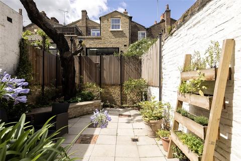 4 bedroom terraced house to rent, Hillgate Street, Kensington, London, W8