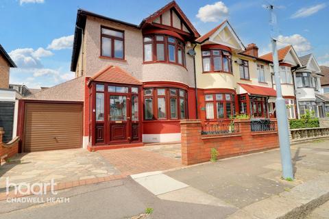 8 Charles Road, Romford, RM6 4NH