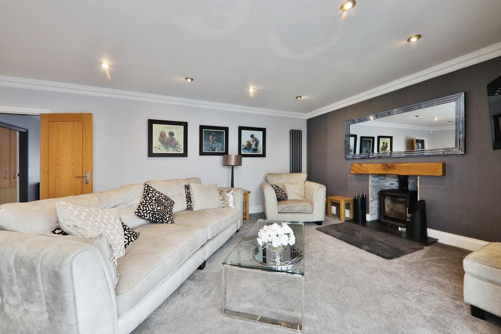 Eppleworth Road, Cottingham, HU16 5YG 4 bed detached house £475,000