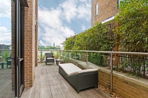 2 bedroom apartment to rent, Chelsea Wharf,  Lots Road, SW10