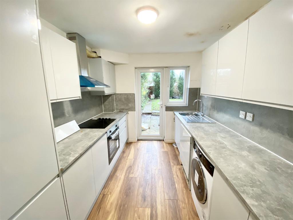 Brambles Farm Drive, UXBRIDGE... 3 bed terraced house £1,900 pcm (£