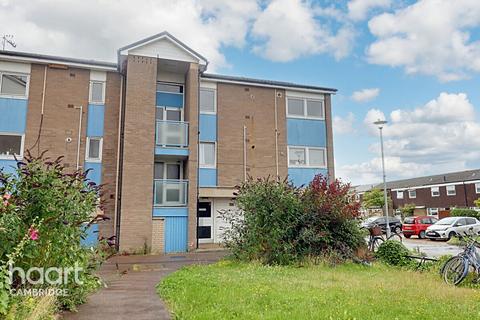84 Edgecombe, Cambridge, CB4 2LR
