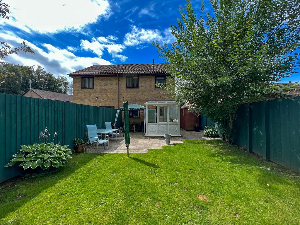 Myrtle Drive, Rogerstone, NP10 3 bed semidetached house for sale £249,995