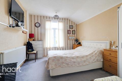 46 Beach Road, Clacton-on-sea, CO15 1UE
