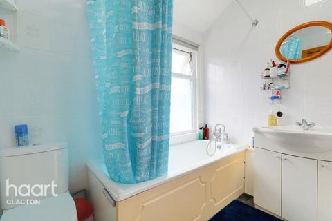 46 Beach Road, Clacton-on-sea, CO15 1UE
