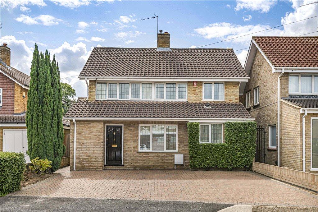 Kingsmead Avenue, SunburyonThames... 4 bed detached house £845,000