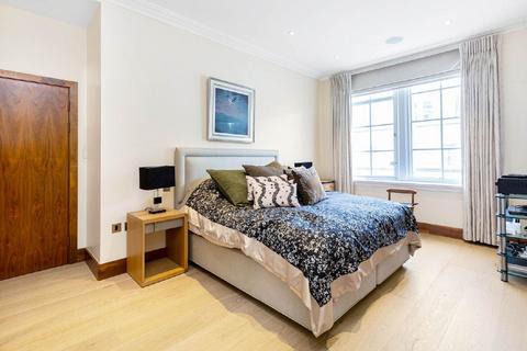 2 bedroom flat for sale, Dover Street, London