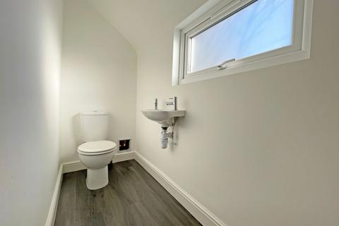 12 Stanhope Road, Northampton, NN2 6JX