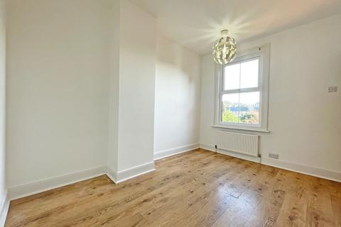 12 Stanhope Road, Northampton, NN2 6JX
