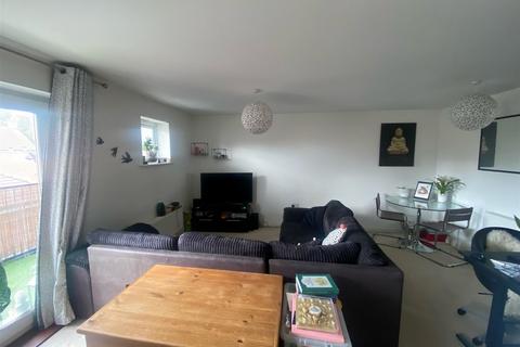 34 Broadview Close, Kingsnorth, Ashford, TN25 7AQ